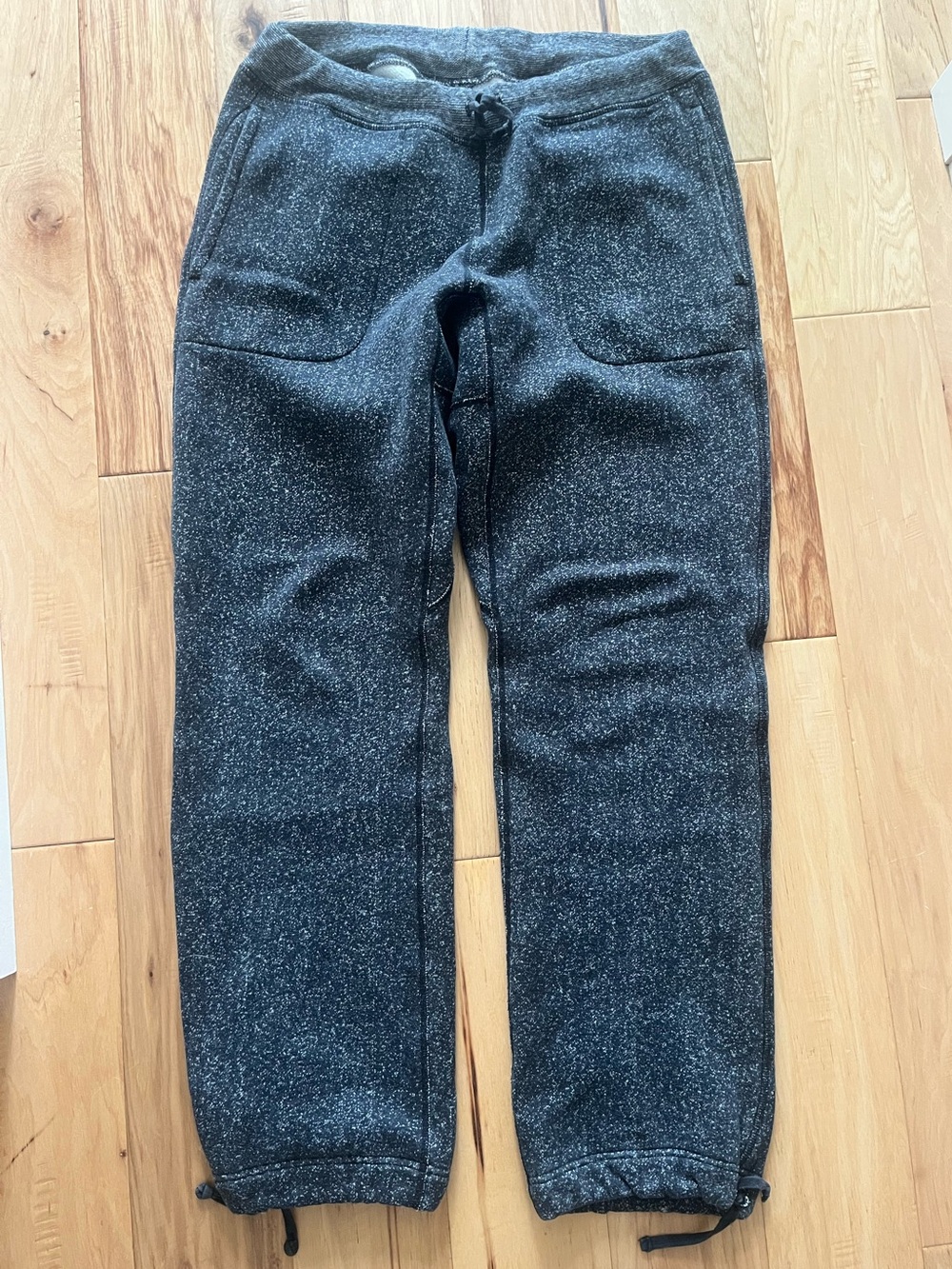 Wings + horns tiger fleece sweatpants